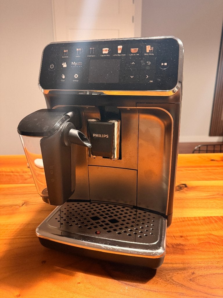 PHILIPS LatteGo Series 5400 (EP5447/90), Ophalen, Afneembaar waterreservoir, 10 kopjes of meer, Koffiemachine