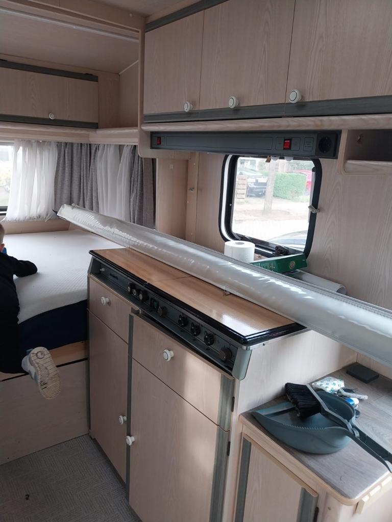 Dethleffs caravan, Caravans en Kamperen, Caravans, Particulier, tot en met 4, Rondzit, Dethleffs, Disselslot, Koelkast, Luifel