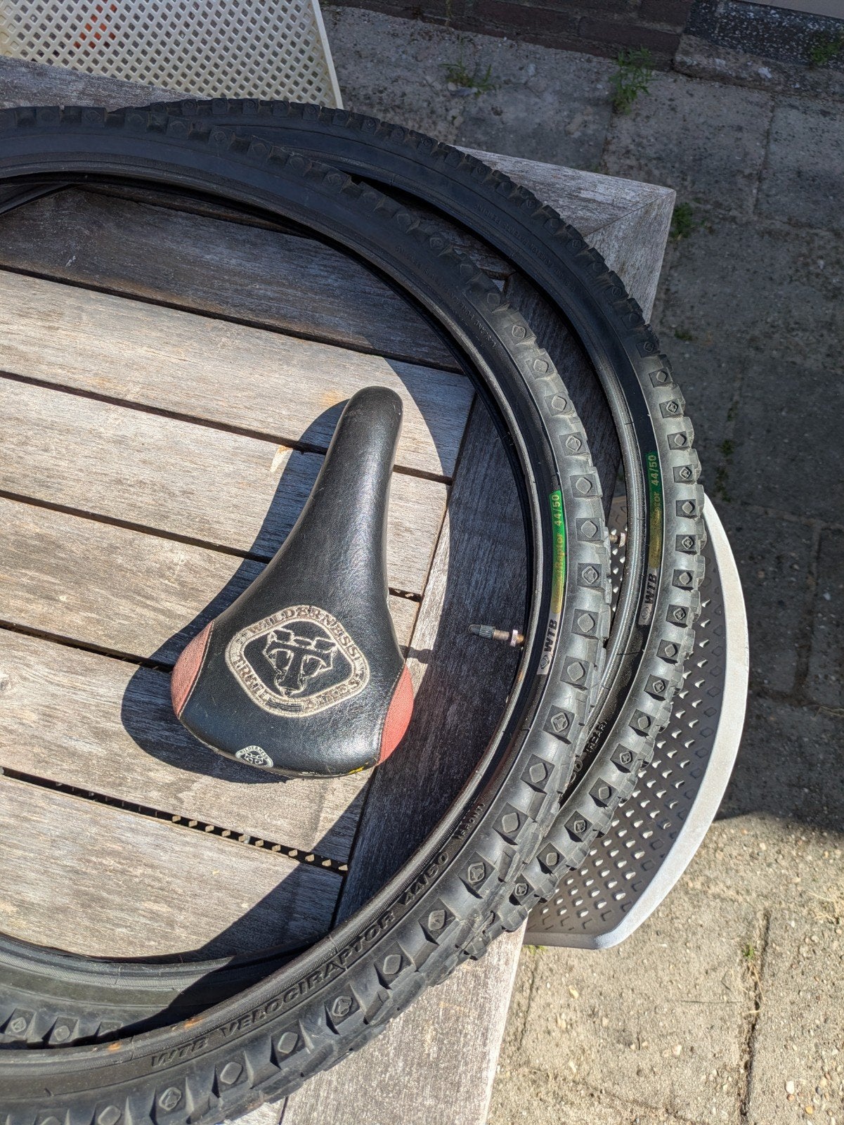 Vintage GT / WTB Velociraptor banden en zadel, Ophalen