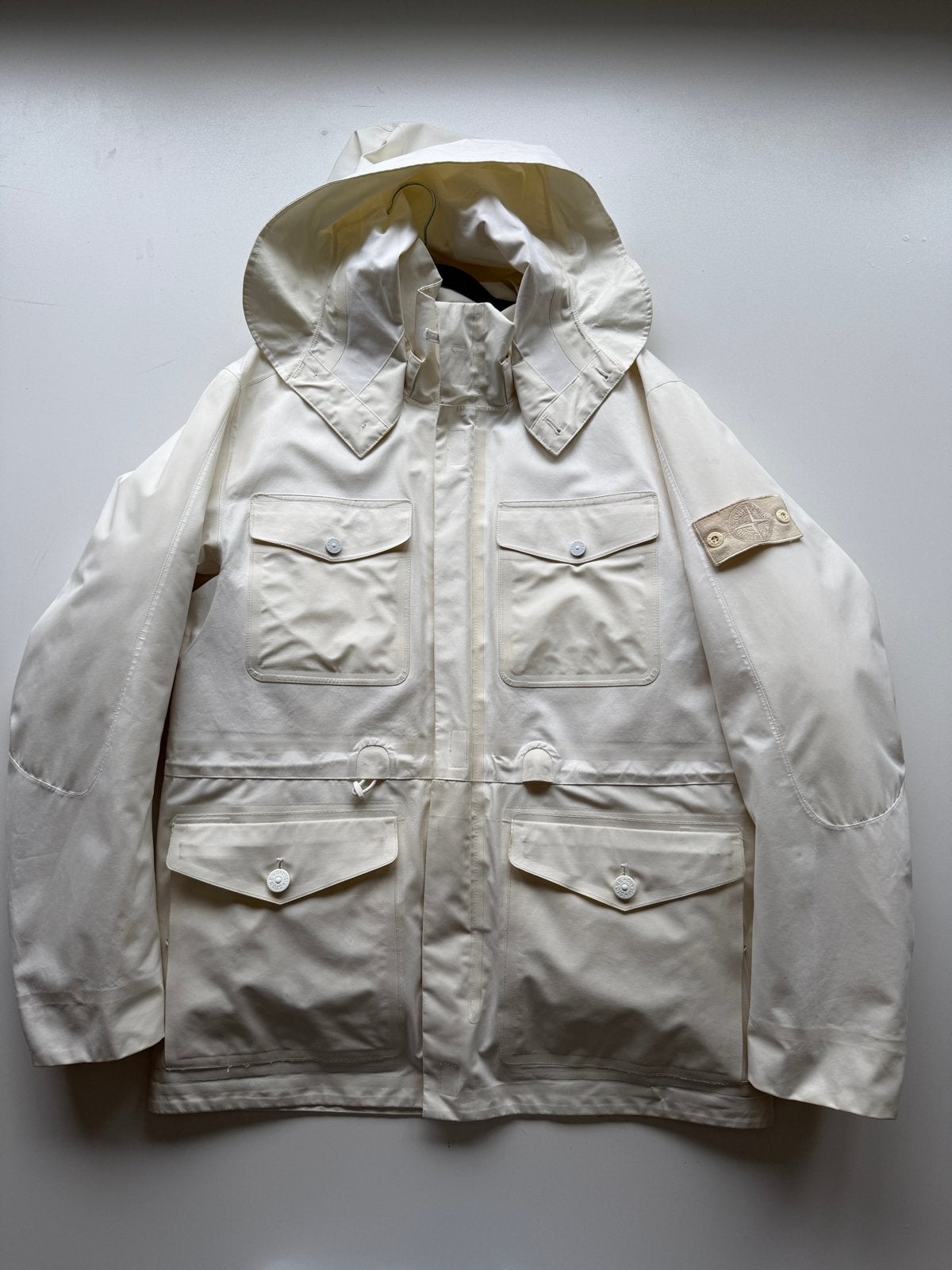 Stone Island Tank Shield Ghost Piece Jas - Maat L, Ophalen of Verzenden, Zo goed als nieuw, Maat 52/54 (L), Beige
