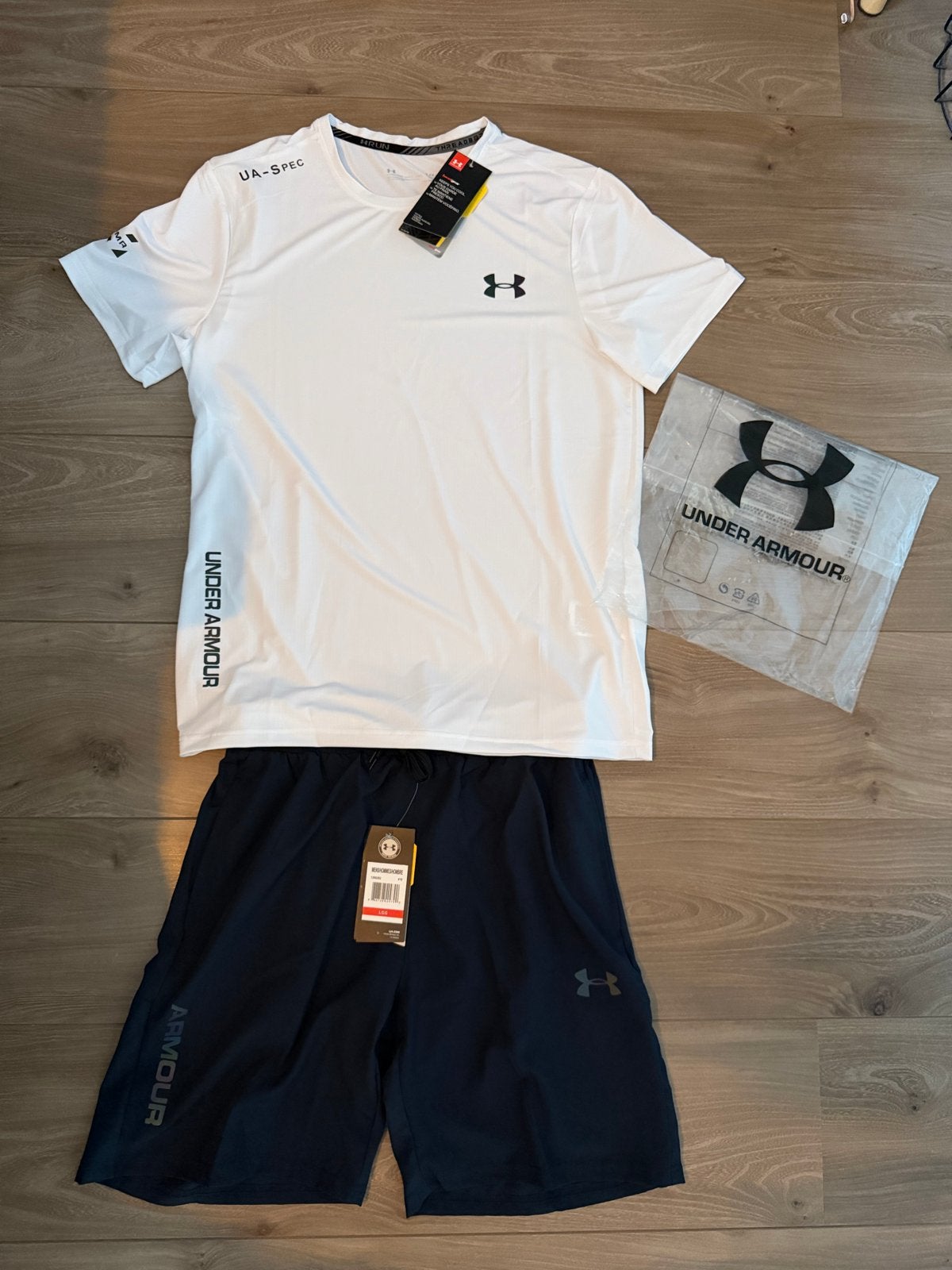 Under Armour sport setjes - Diverse maten beschikbaar, Nieuw, Overige maten, Ophalen of Verzenden, Overige kleuren