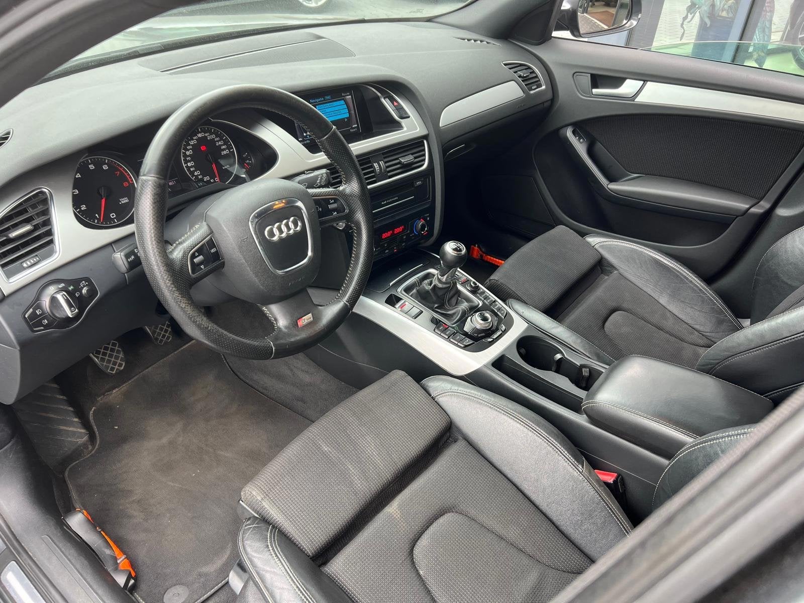 Audi A4 Avant 2.0 TFSI S-LINE EDITION AIRCO NAVI APK-2027, Auto's, Voorwielaandrijving, 15 km/l, Gebruikt, Zwart
