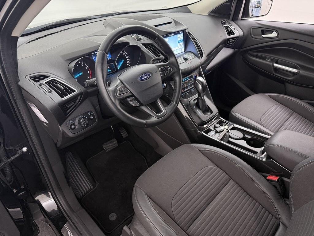 Ford Kuga 1.5 EcoBoost 182pk AWD Titanium Trekhaak/Camera/ 4, Auto's, Dealer onderhouden, Euro 6, 4 cilinders, 1850 kg