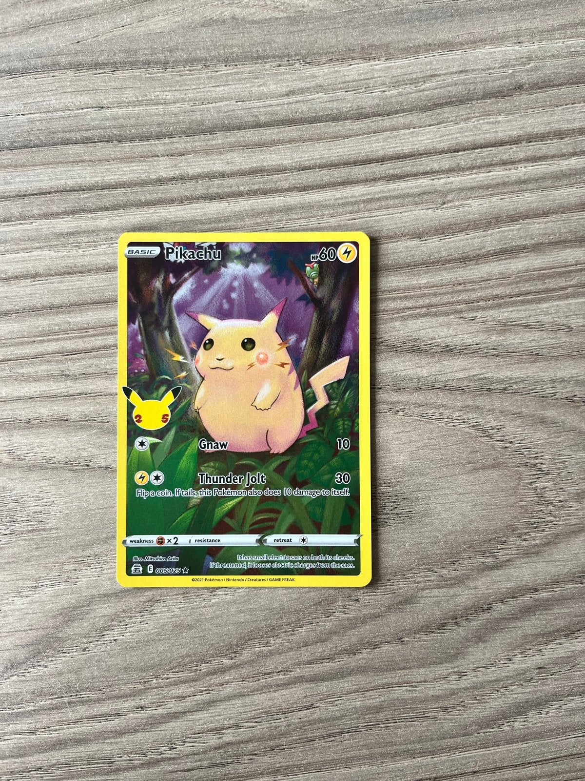 Pikachu Celebrations 25th Anniversary Pokémon Kaart, Ophalen of Verzenden, Zo goed als nieuw, Losse kaart