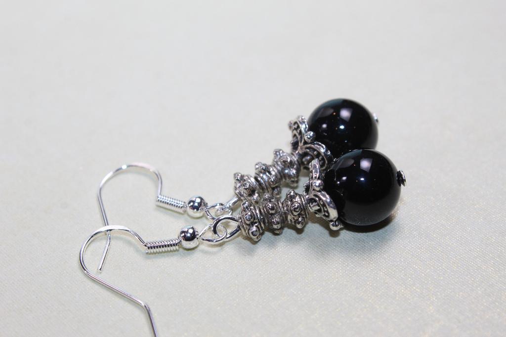 Onyx oorbellen - Zwarte half edelsteen- healing stone, Sieraden, Tassen en Uiterlijk, Oorbellen, Overige materialen, Hangers, Zwart