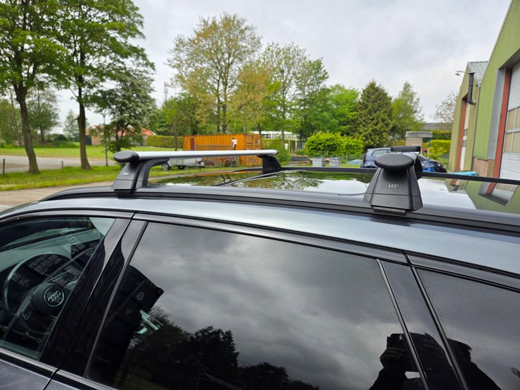 Originele Audi A4 Avant (8W) 16>> dakdragers, Ophalen, Gebruikt