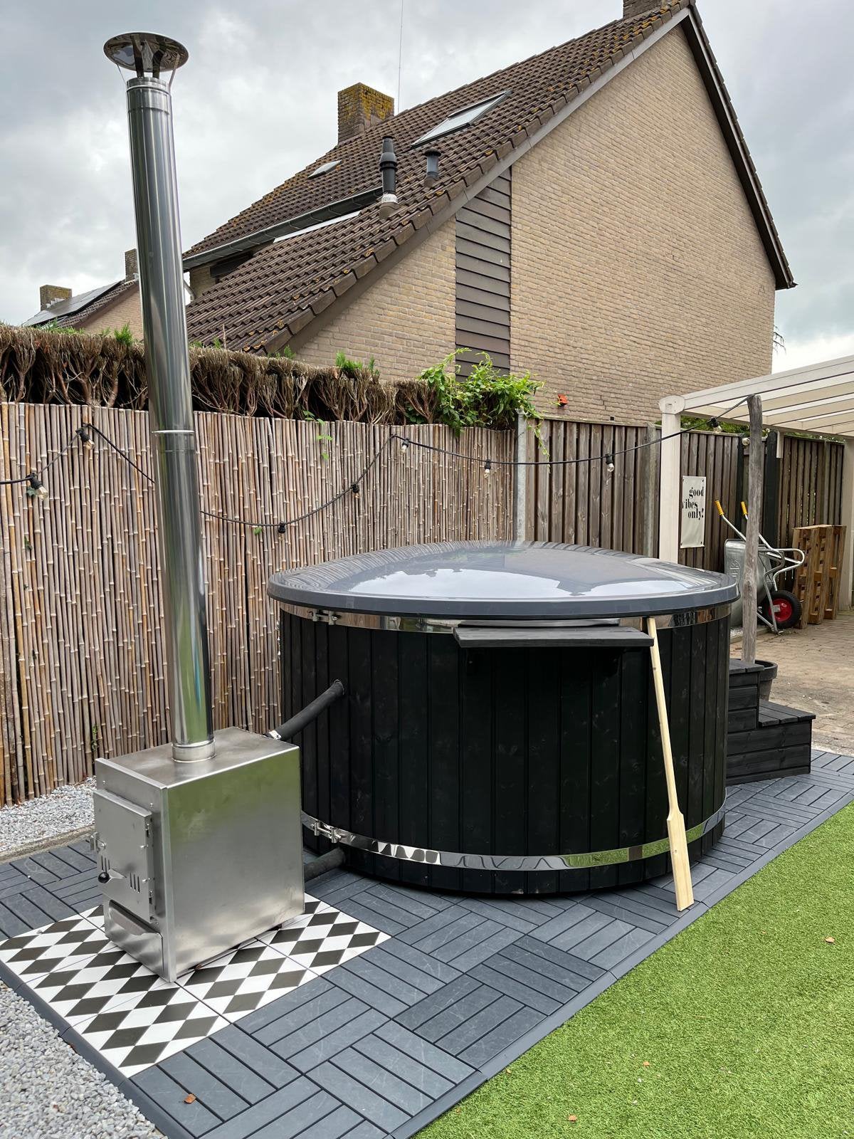 Luxe hottub met externe Houtkachel, Jets en Led verlichting, Tuin en Terras, Bubbelbaden en Hottubs, Ophalen, Nieuw