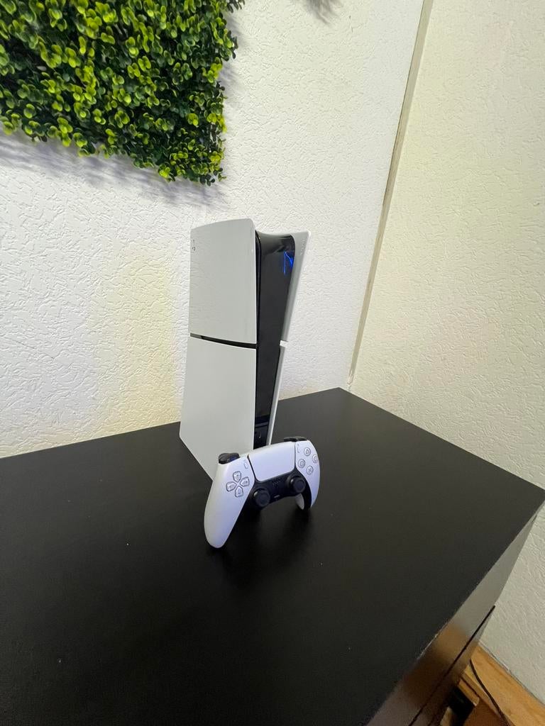 Nieuwe ps5, Spelcomputers en Games, Spelcomputers | Sony PlayStation 5, Zo goed als nieuw, Ophalen of Verzenden
