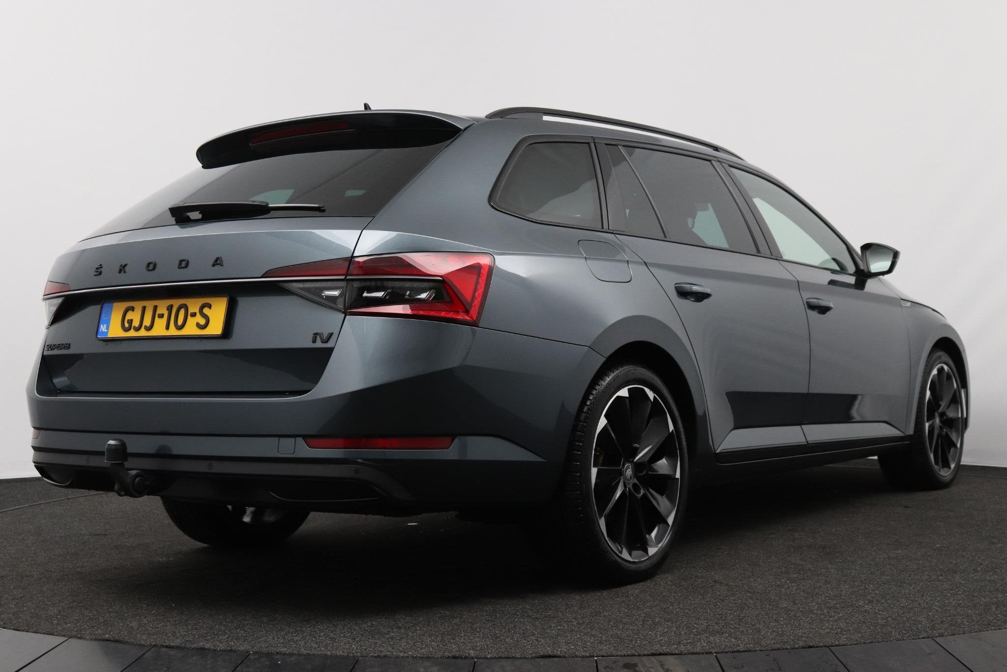 Skoda Superb Combi 1.4 TSI iV Sportline Business | Canton Au, Auto's, Adaptive Cruise Control, Gebruikt, 4 cilinders, Met garantie (alle)