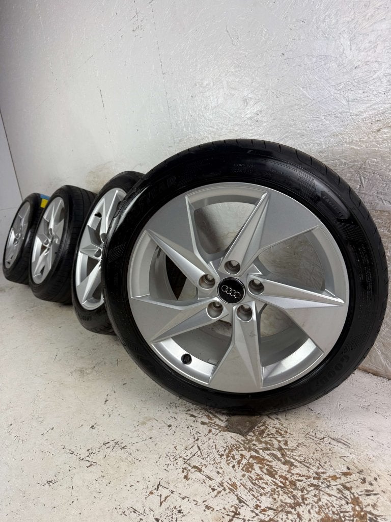 Originele Audi A3 A4 velgen 17" 5x112 zomerset golf caddy
