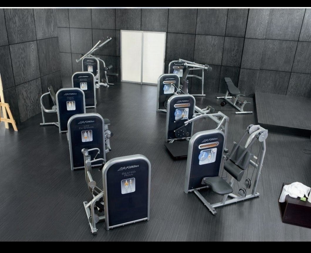 Life Fitness Circuit Krachtstation - Complete Set, Life Fitness, Gebruikt, Benen, Ophalen of Verzenden