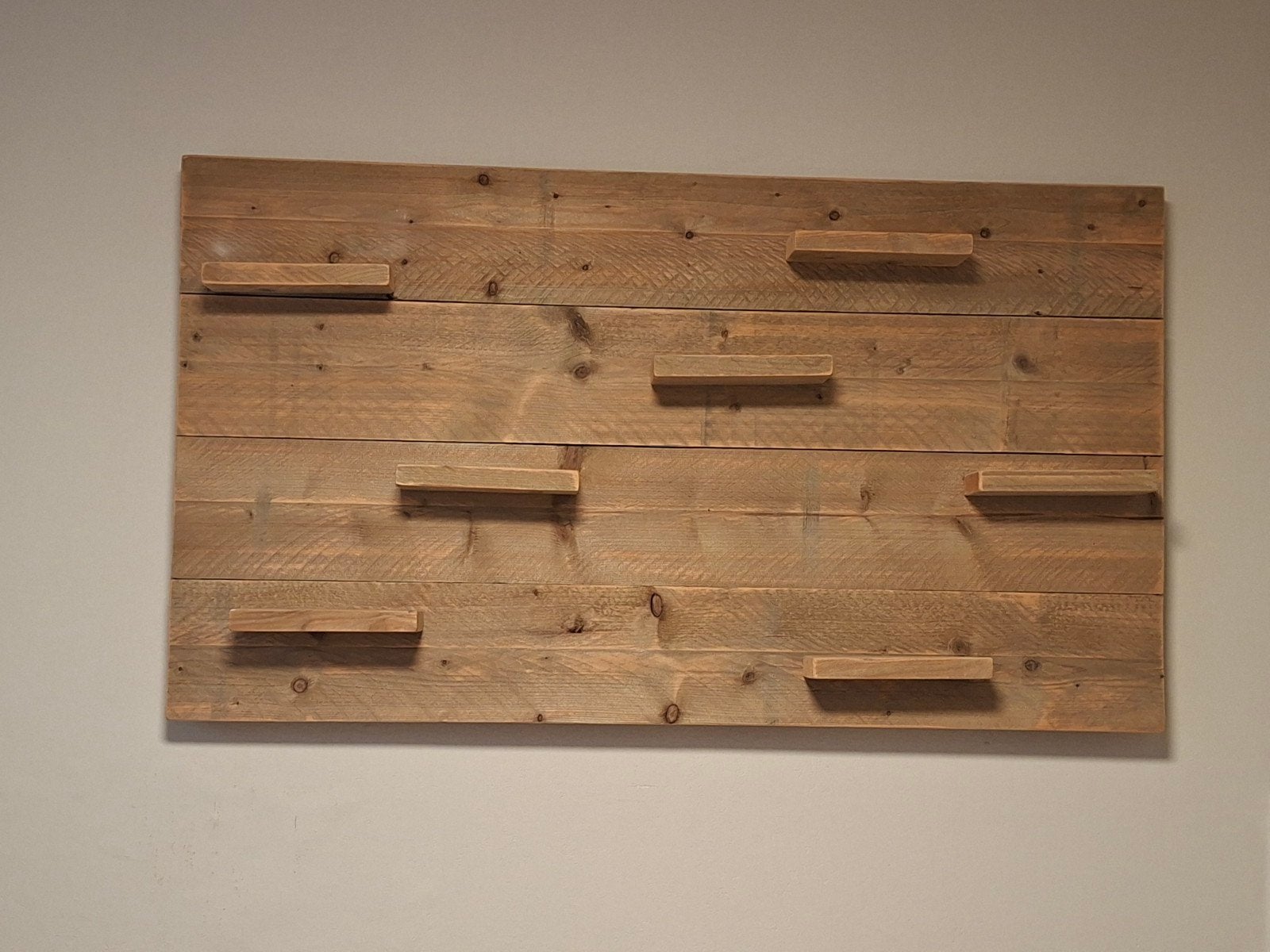 Wandbord van steigerhout, Ophalen, Zo goed als nieuw