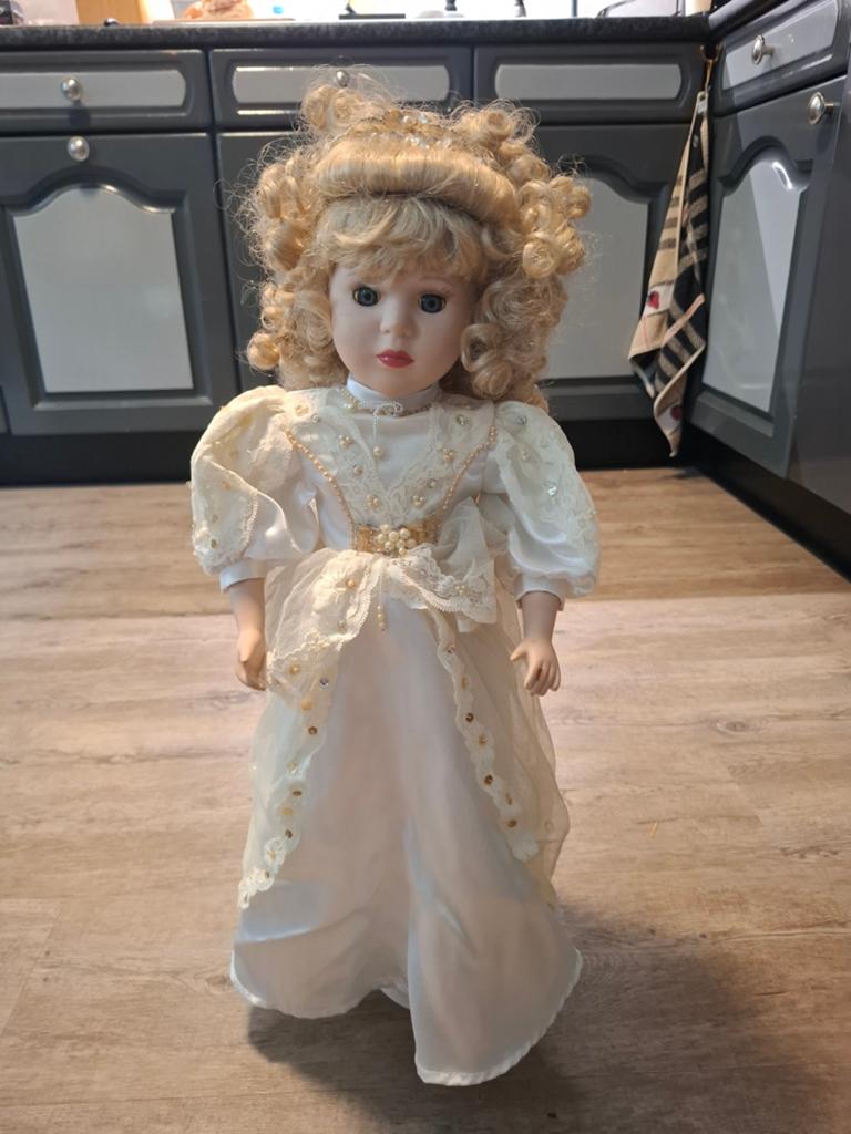 Vintage Porseleinen Bruidspop - Prachtige Decoratie, Ophalen of Verzenden, Gebruikt, Pop
