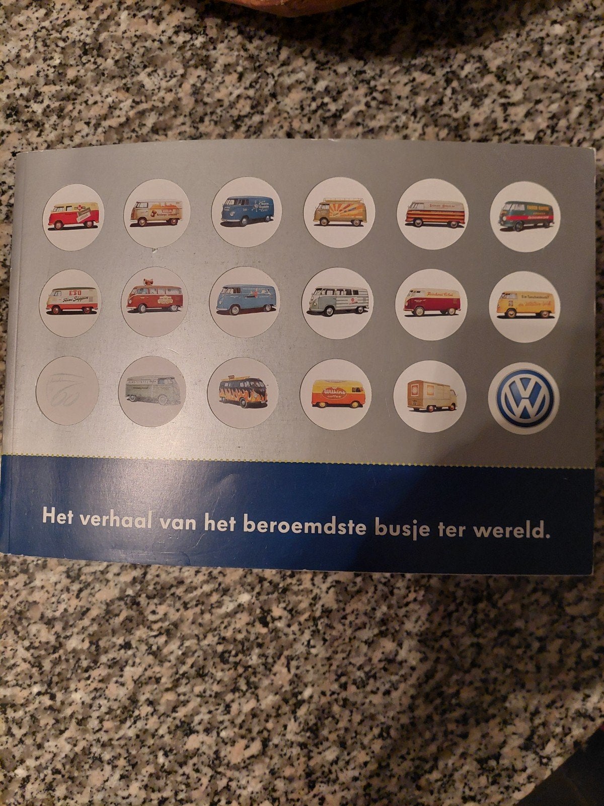 HET VERHAAL VAN HET BEROEMSTE BUSJE TER WERELD,   T1 T/M T5., Boeken, Ophalen of Verzenden, Zo goed als nieuw, Volkswagen