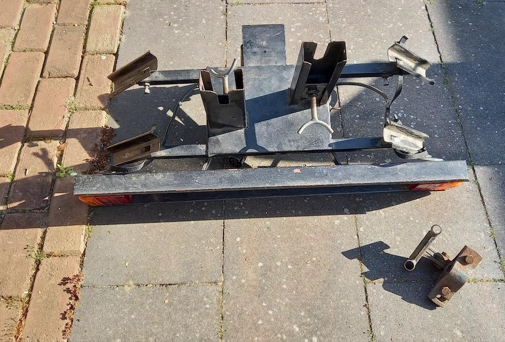 Te koop fietsen drager, Ophalen, 2 fietsen, Trekhaakdrager