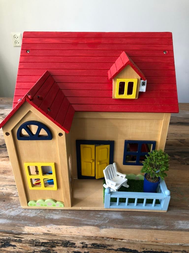 Vernieuwd poppenhuis, Ophalen, Zo goed als nieuw, Toebehoren
