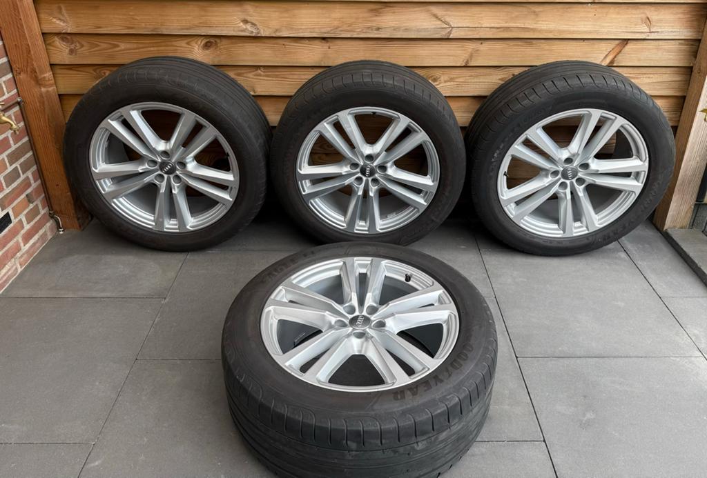Orginele 20 inch velgen met goede banden voor audi Q7 SQ7, Auto-onderdelen, Banden en Velgen, 285 mm, Banden en Velgen, Ophalen of Verzenden