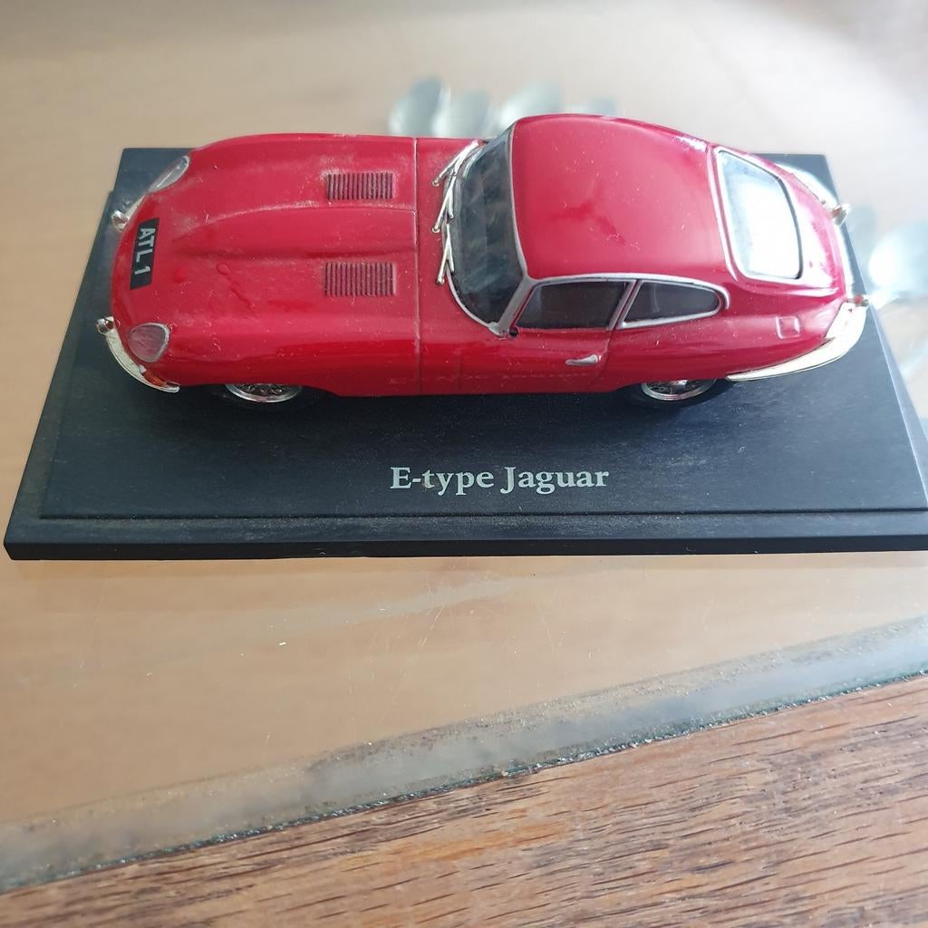 E-type Jaguar modelauto op standaard, Ophalen of Verzenden, Gebruikt, Auto, Overige merken