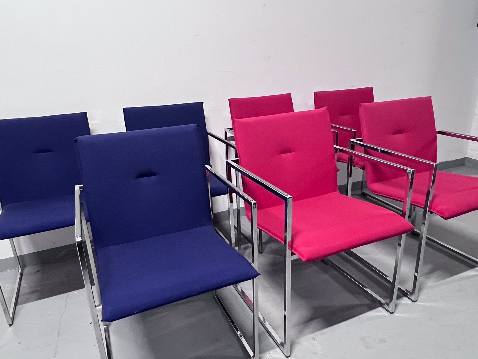 Arco stoelen, Ophalen