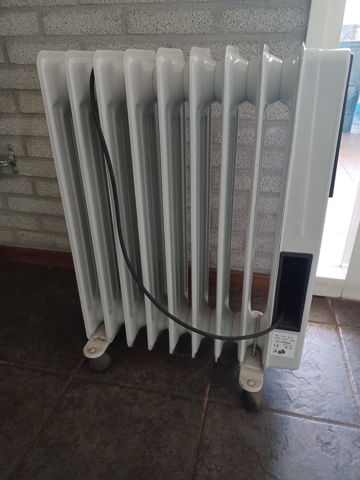 Elektrische radiator., Ophalen, 30 tot 80 cm, Radiator, Minder dan 60 cm