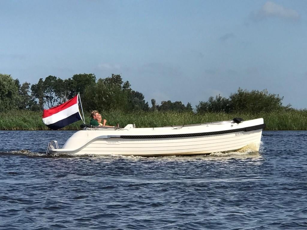 Sloep huren in Sneek inclusief schipper, Met schipper, Sloep of Motorboot