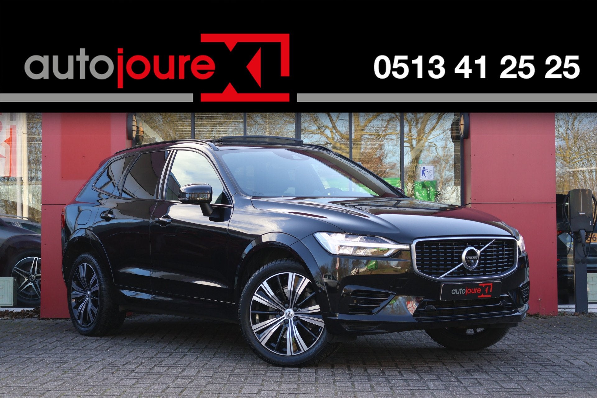 Volvo XC60 2.0 Recharge T8 AWD R-Design | Bower&Wilkins | HU, Automaat, Gebruikt, 1969 cc, Zwart