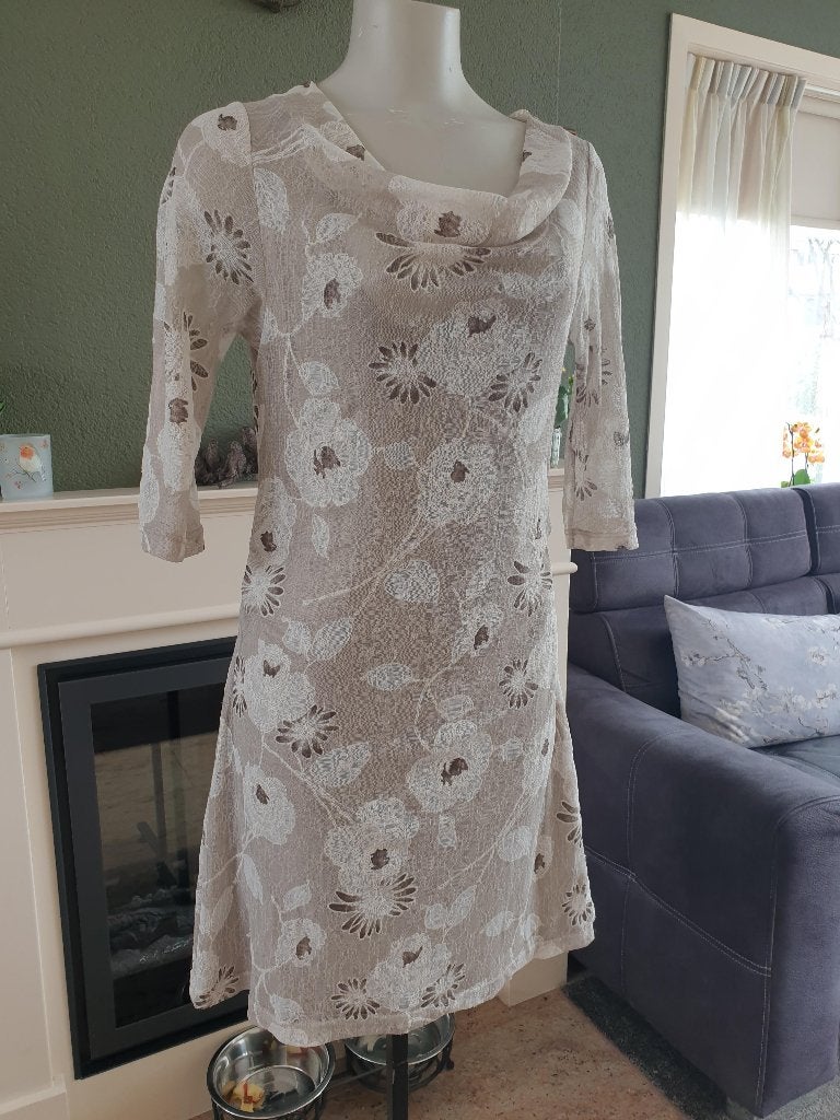 Lunatique romantisch beige bruin jurk 36 S, Verzenden, Beige, Zo goed als nieuw, Knielengte