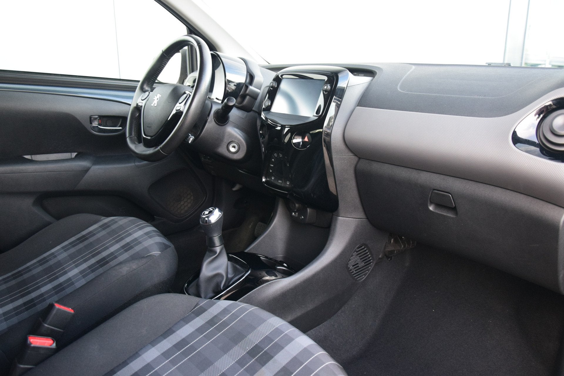 Peugeot 108 1.0 e-VTi Allure Camera/Carplay Ecc Priv/glass, Voorwielaandrijving, Stof, Gebruikt, Euro 6