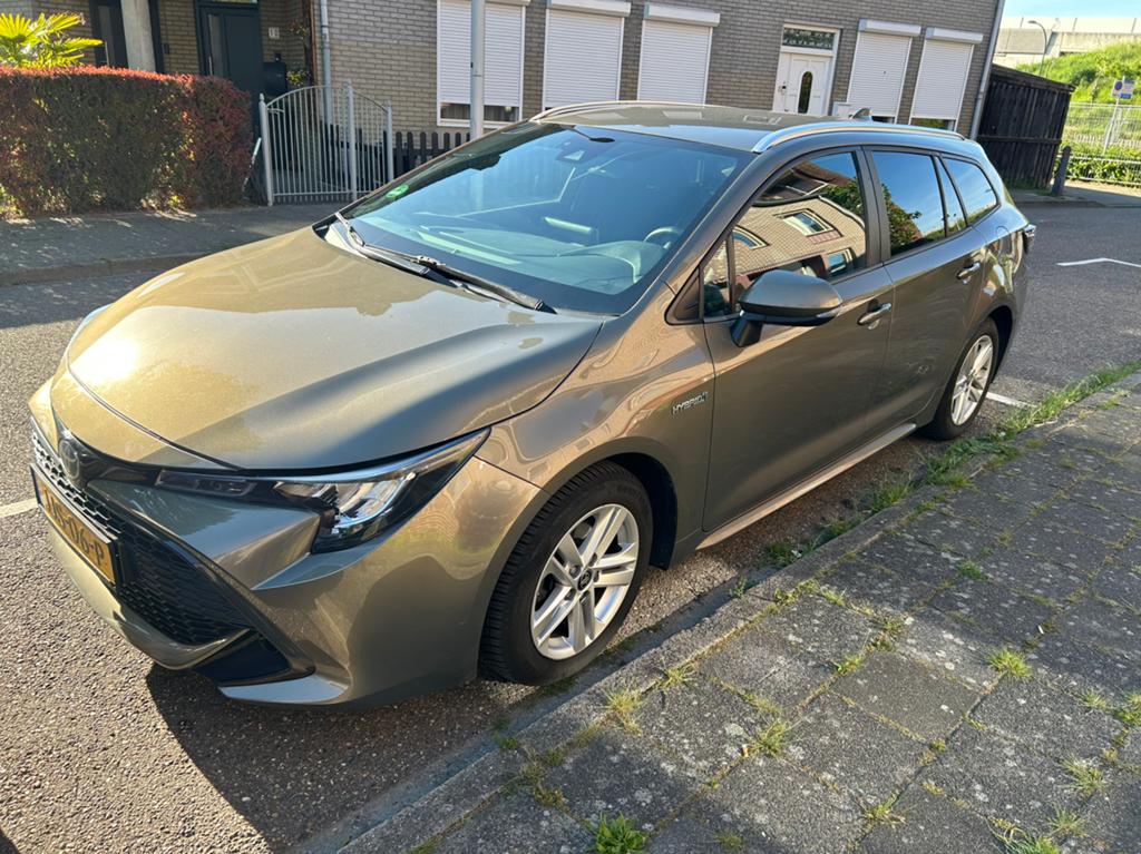 Toyota Corolla TS 1.8 Hybrid 122pk CVT 2020 Groen, 450 kg, 4 cilinders, 98 pk, Stationwagon