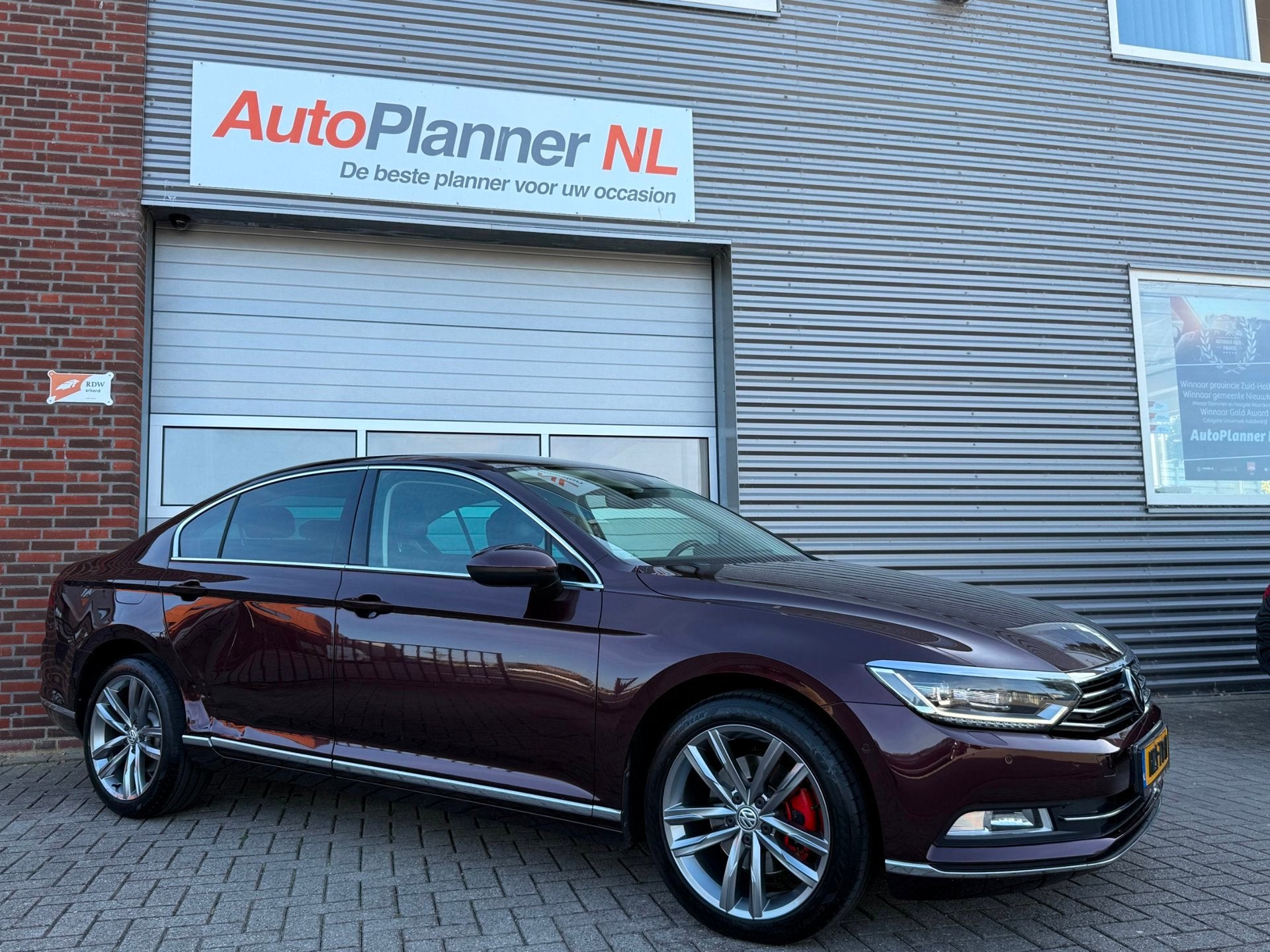 Volkswagen Passat 1.4 TSI ACT Highline! Camera! Cruise! Navi, Auto's, Volkswagen, Dealer onderhouden, Gebruikt, Zwart, 4 cilinders