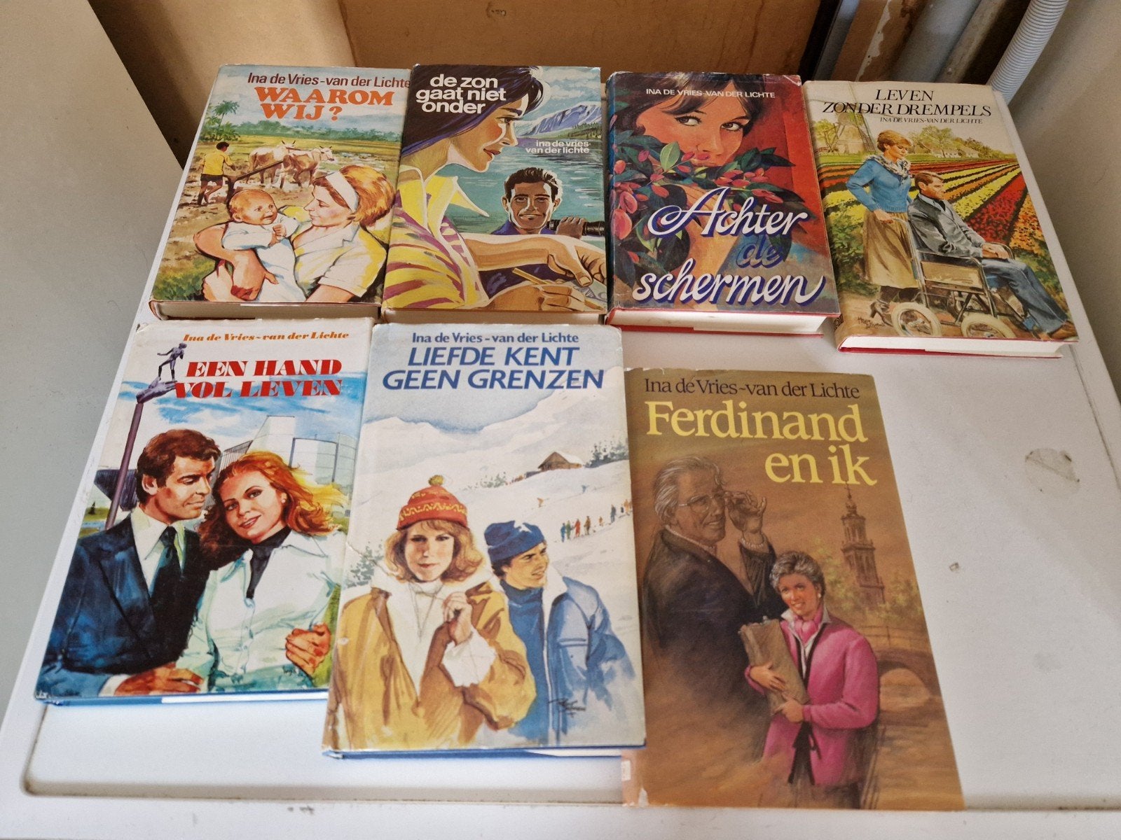 Ina de Vries-van der Lichte boeken - romans, Ophalen of Verzenden, Gelezen, Ina de Vries-van der Lichte, Nederland