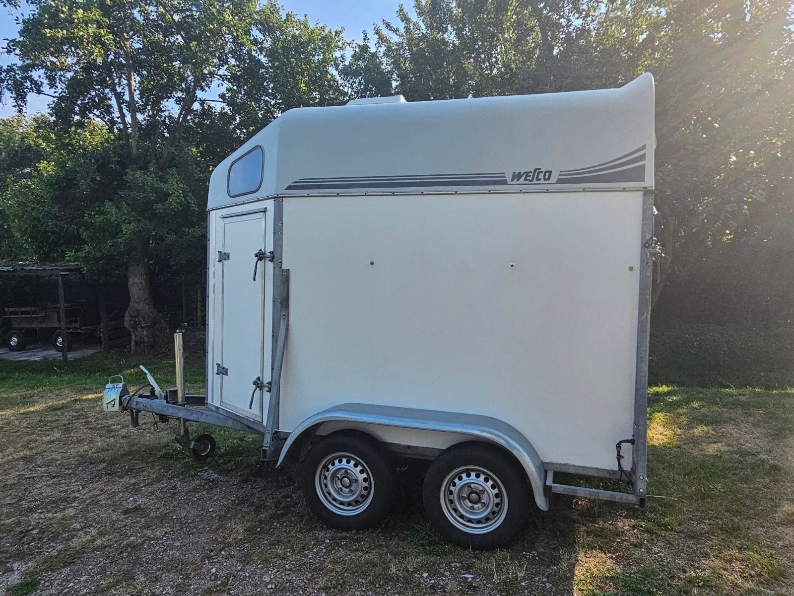 Wesco 1.5 paards trailer, klaar voor gebruik.  (B rijbewijs), Dieren en Toebehoren, Paarden en Pony's | Trailers en Aanhangwagens