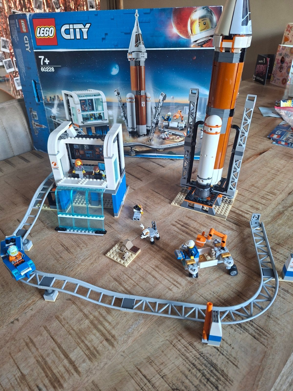 LEGO City 60228 Ruimtestation inclusief 2 losse ruimte setje, Ophalen, City, Lego, Zo goed als nieuw