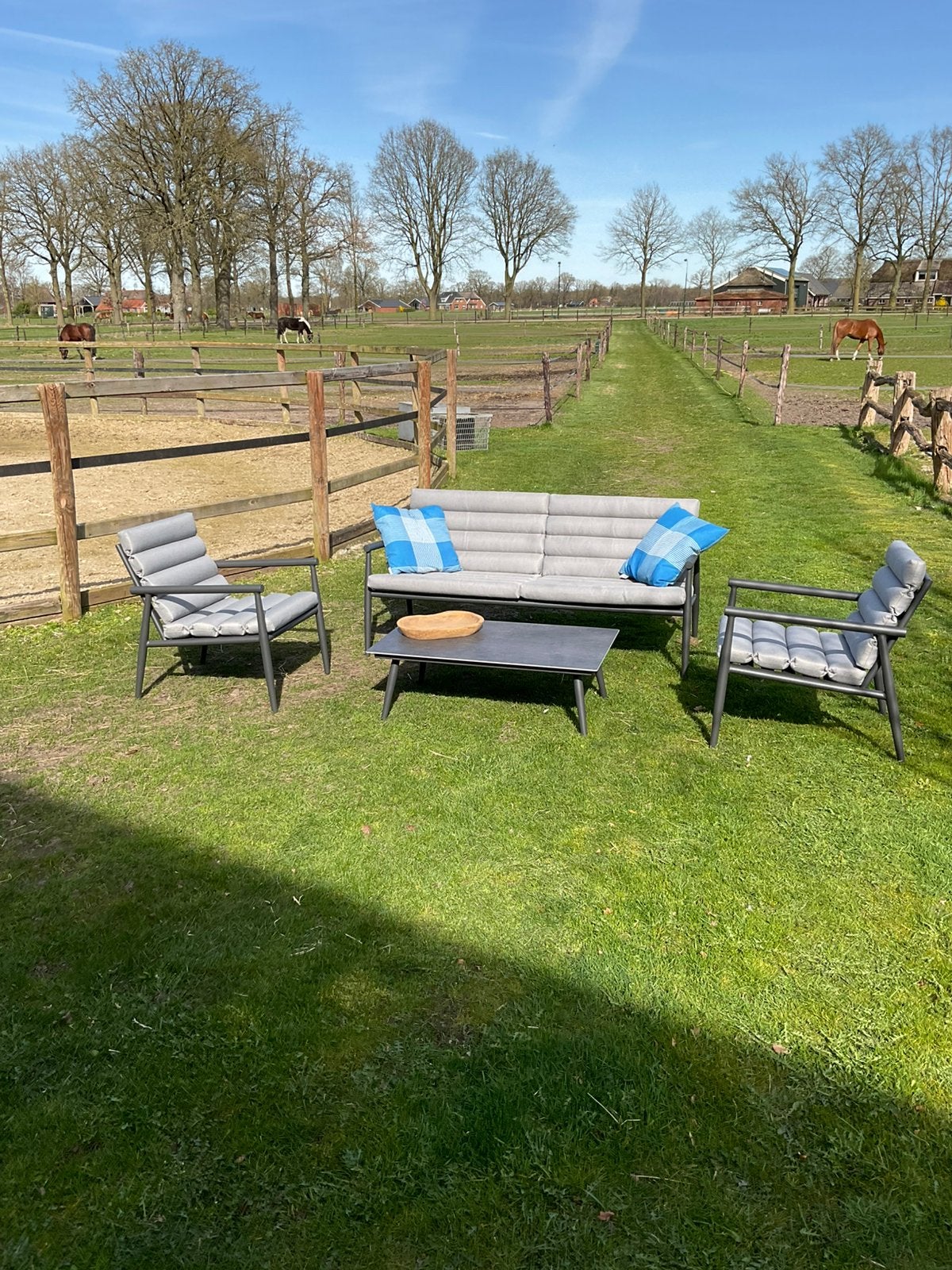 Nieuwe alumijium loungeset met olefin kussens, Tuin en Terras, Ophalen, Zo goed als nieuw, Aluminium, Bank