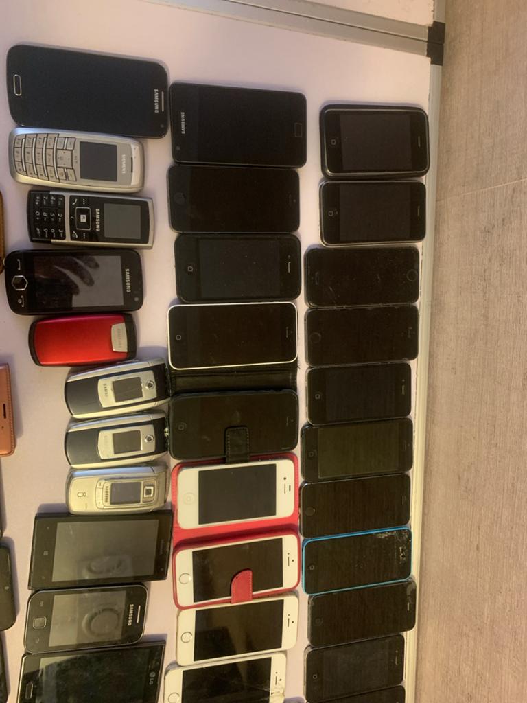 Grote partij diverse mobiele telefoons (smartphones en klass, Telecommunicatie, Mobiele telefoons | Overige merken, Gebruikt, Overige modellen