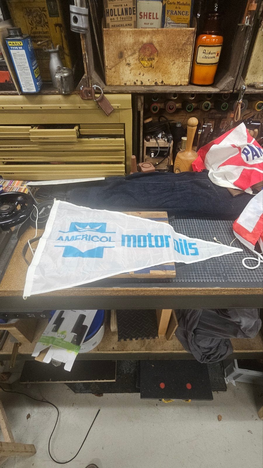 americol motorolie vlaggetje wimpel, Ophalen of Verzenden
