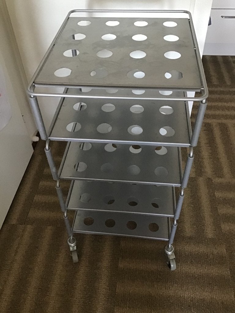 Stereo metalen rek, Ophalen, Design, 50 tot 100 cm, Zo goed als nieuw