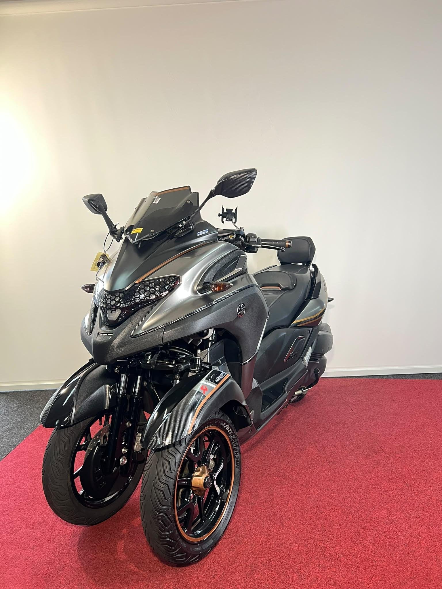 Yamaha Tricity 300 ABS Full Option, Scooter, Info@yamaha-motor.eu, 292 cc, Bedrijf