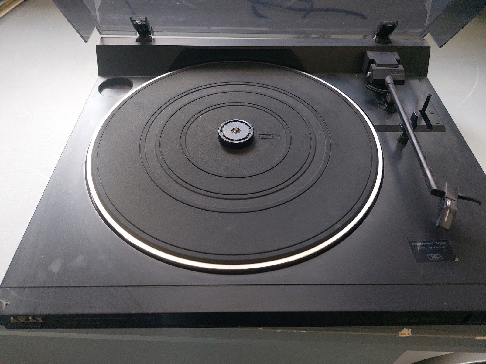 Akai AP-A305  Platenspeler met Voorversterke, Gebruikt, Automatisch, Ophalen of Verzenden, Platenspeler