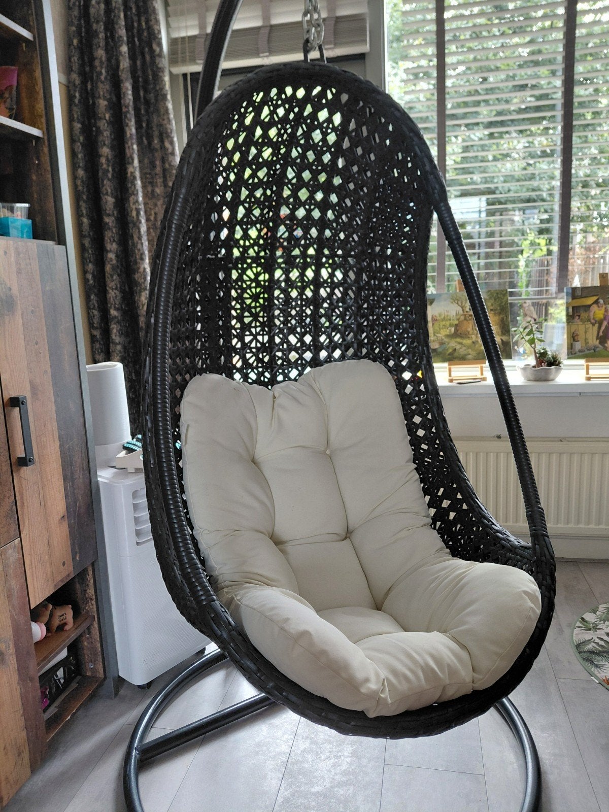 Comfortabele hangstoel met standaard en kussen, Ophalen, Modern, Lounge, Zwart, Eén