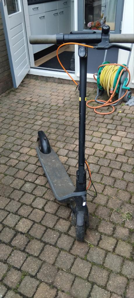Ninebot elektrische step, Fietsen en Brommers, Steps, Ophalen, Gebruikt, Elektrische step (E-scooter), Segway Ninebot
