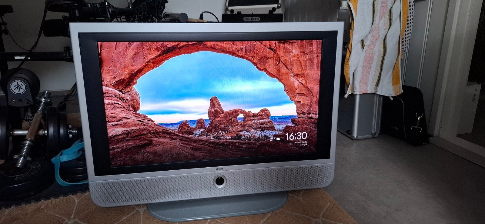 Loewe Modus L32 32" TV en Chromecast, Audio, Tv en Foto, Televisies, Gebruikt, Smart TV, 60 tot 80 cm, Ophalen
