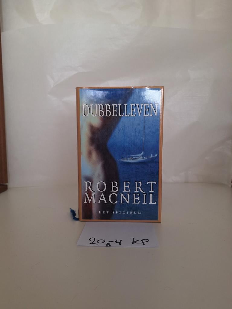 Dubbelleven - Robert MacNeil (Het Spectrum), Boeken, Romans, Gelezen, Nederland, Ophalen of Verzenden