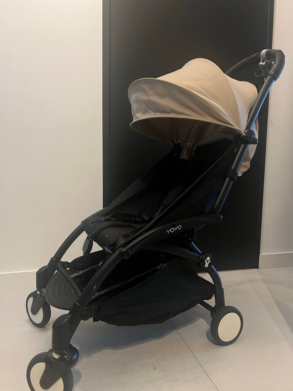 Yoyo Babyzen buggy - Beige & beschermhoes/tas + kussen, Ophalen, Gebruikt, Kinderwagen, Overige merken