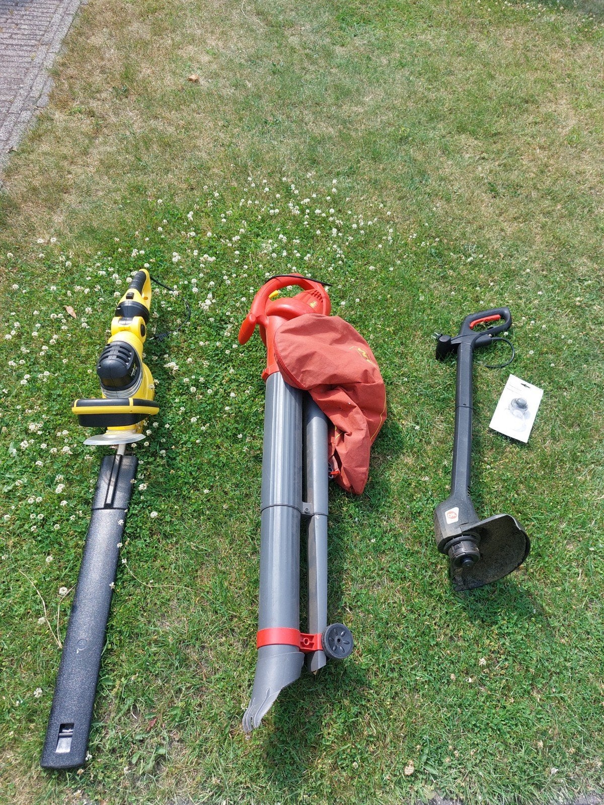 Tuinmachines set: Bladblazer, Heggenschaar, Grastrimmer, Gebruikt, Met opvangzak, Handgedragen, Ophalen of Verzenden
