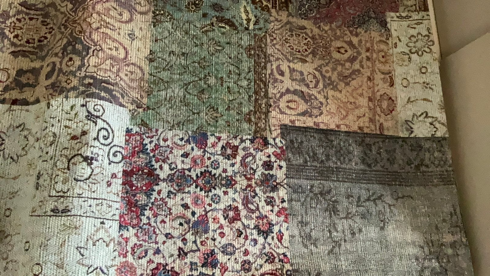 Nieuw Carpetright vloerkleed Lucca 1.55 m bij 2.30 m, Huis en Inrichting, Stoffering | Tapijten en Kleden, Ophalen, 150 tot 200 cm