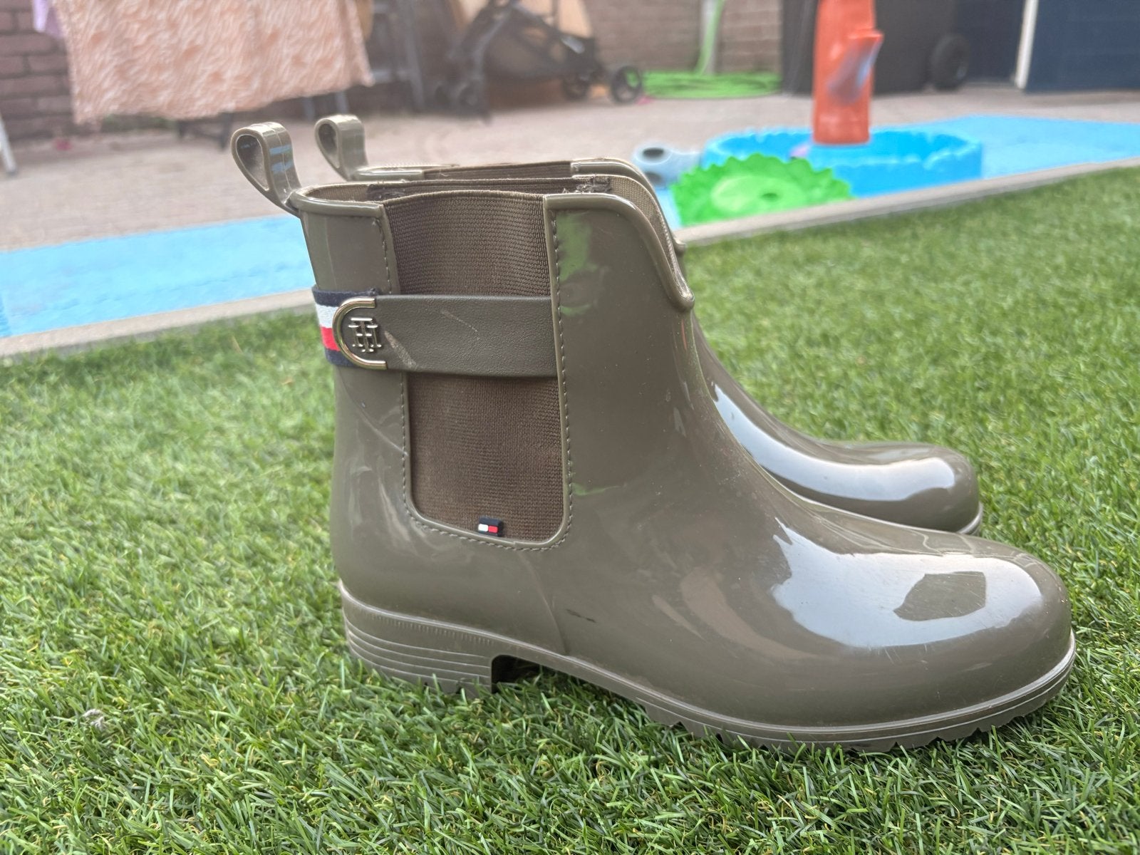 Tommy Hilfiger regenlaarzen dames - grijs, maat 39, Ophalen of Verzenden, Gedragen, Grijs, Regenlaarzen