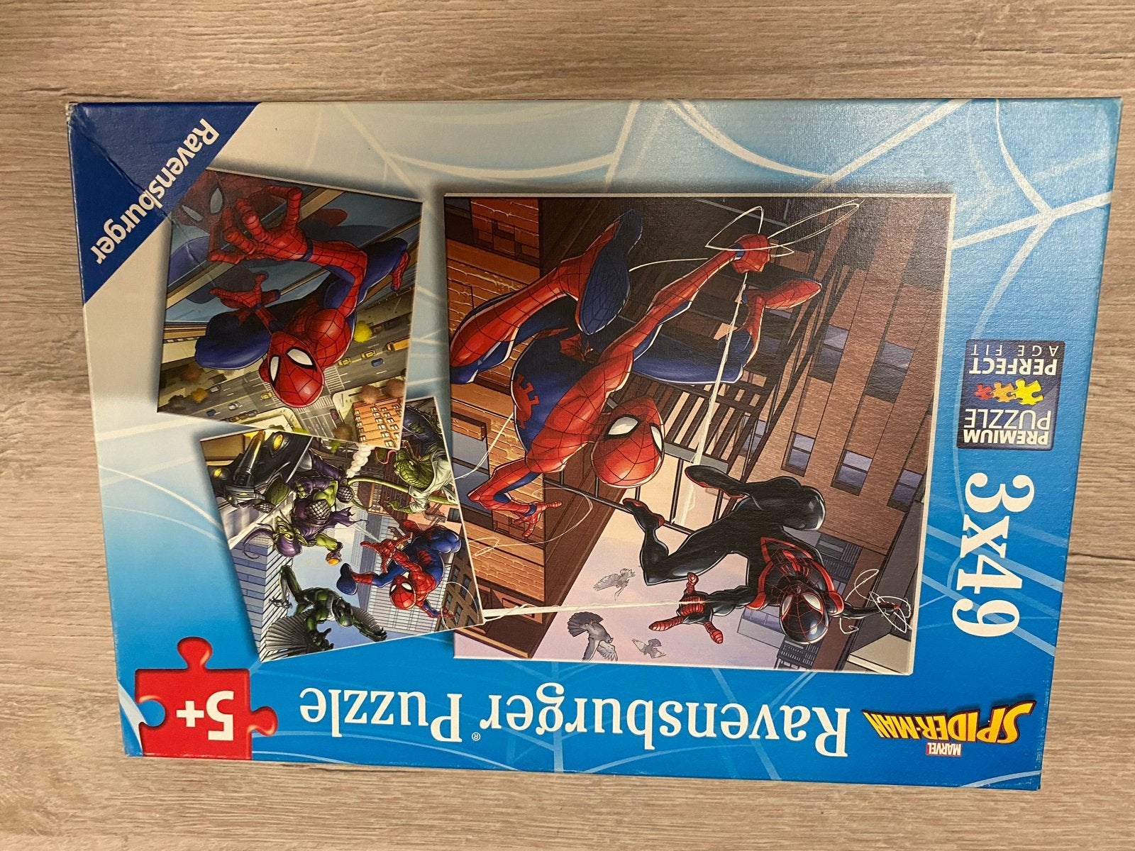 Ravensburger Spider-Man Puzzel 3x49 stukjes, Ophalen of Verzenden, Meer dan 50 stukjes, Zo goed als nieuw, 4 tot 6 jaar