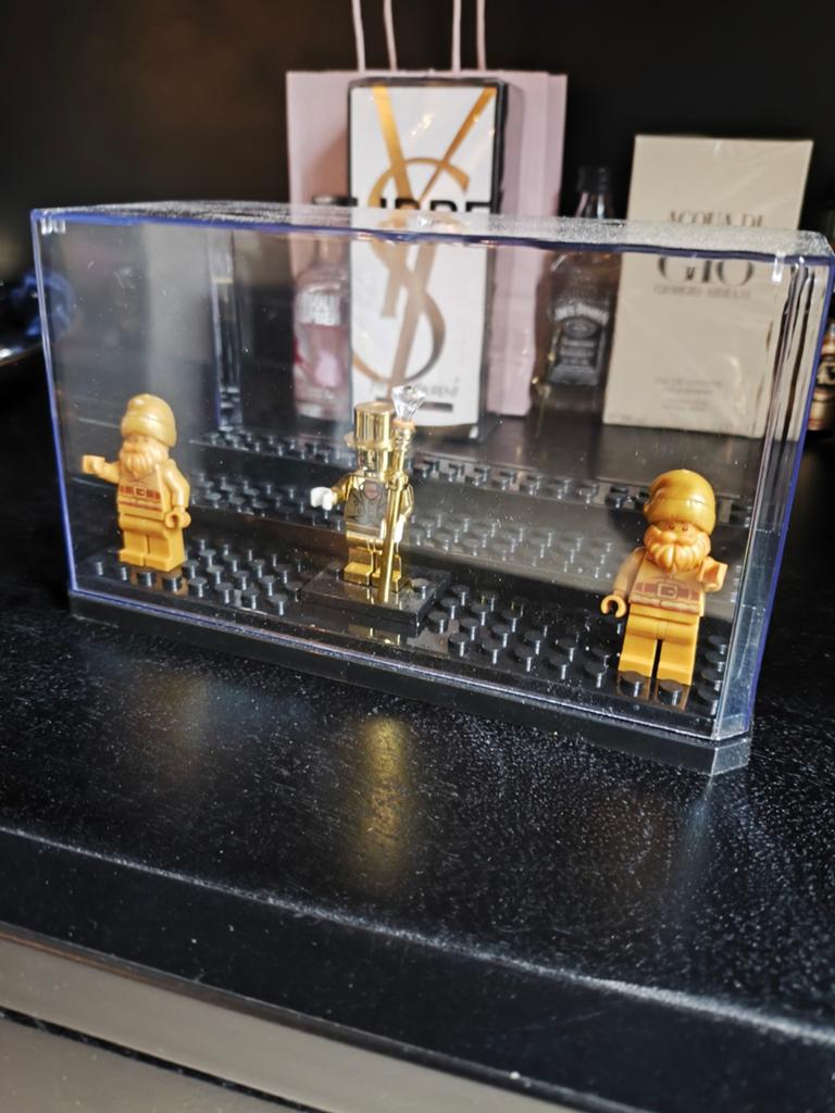 LEGO minifiguren display, Ophalen