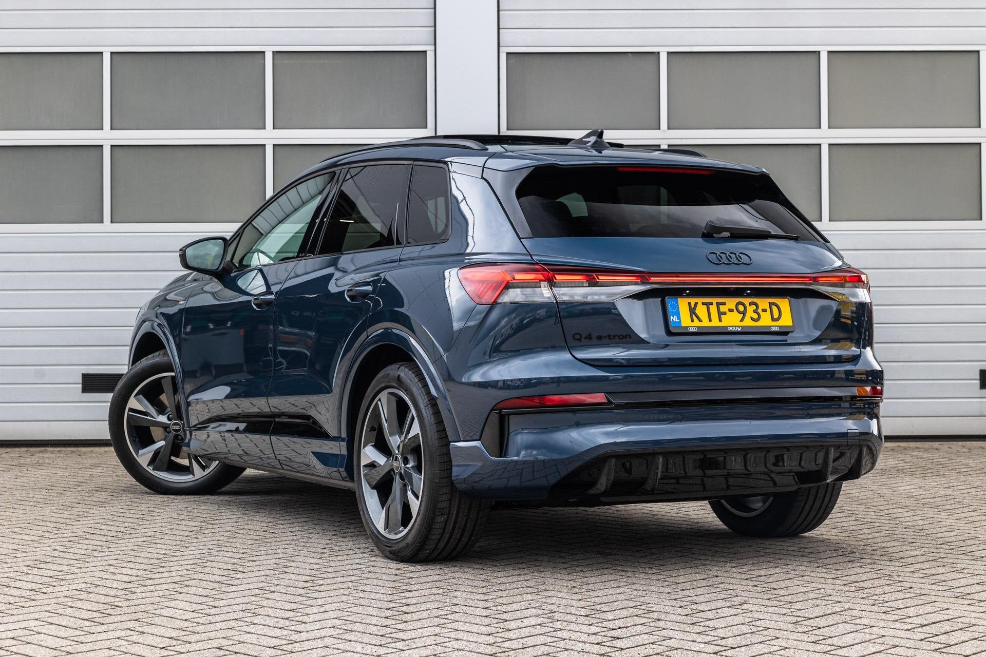 Audi Q4 e-tron 286pk S edition performance 82 kWh | Panorama, Auto's, Automaat, Achterwielaandrijving, Zwart, 82 kWh